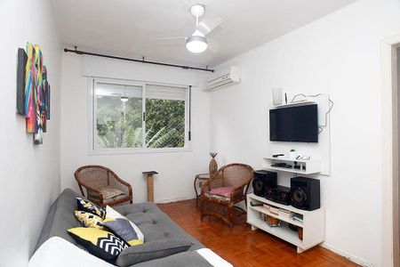 Sala de apartamento à venda com 3 quartos, 76m² em Rio Branco, Porto Alegre