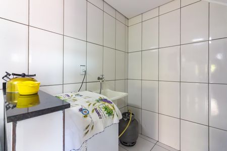 Casa à venda com 230m², 4 quartos e 1 vagaÁrea de Serviço 2