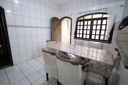 Casa à venda com 125m², 3 quartos e 1 vagaCopa e Cozinha