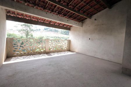 Casa à venda com 125m², 3 quartos e 1 vagaCobertura