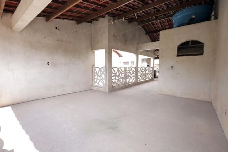 Casa à venda com 125m², 3 quartos e 1 vagaCobertura