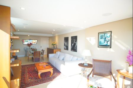 Sala de apartamento para alugar com 4 quartos, 142m² em Petrópolis, Porto Alegre