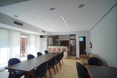 Apartamento para alugar com 142m², 4 quartos e 2 vagasÁrea Comum - Salão de Festas