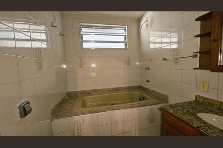 Casa à venda com 150m², 3 quartos e 3 vagas