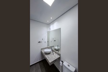 Apartamento para alugar com 130m², 2 quartos e sem vagaBanheiro