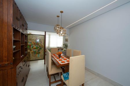 Apartamento à venda com 170m², 4 quartos e 2 vagasSALA