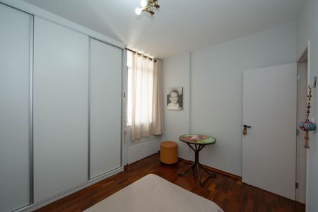 Apartamento à venda com 170m², 4 quartos e 2 vagasQUARTO3