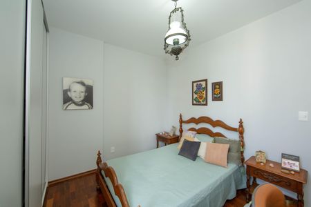 Apartamento à venda com 170m², 4 quartos e 2 vagasQUARTO2