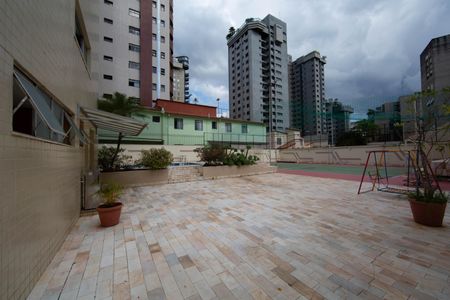 Apartamento à venda com 170m², 4 quartos e 2 vagasAREA LIVRE 