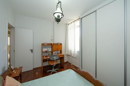 Apartamento à venda com 170m², 4 quartos e 2 vagasQUARTO2