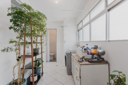 Apartamento à venda com 176m², 3 quartos e 1 vagaÁrea de Serviço