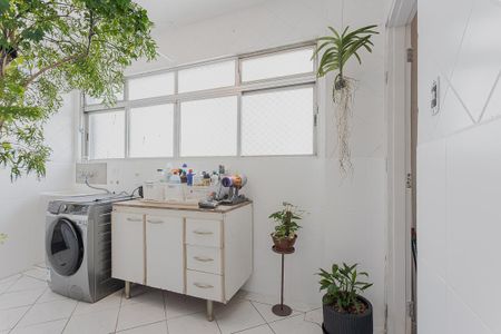 Apartamento à venda com 176m², 3 quartos e 1 vagaÁrea de Serviço