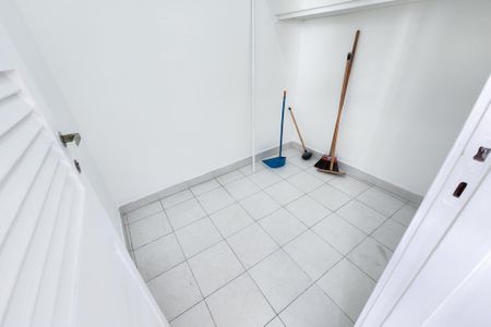 Apartamento para alugar com 62m², 3 quartos e sem vagaQuarto de Serviço 