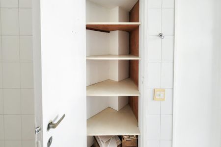 Apartamento para alugar com 62m², 3 quartos e sem vagaCozinha 