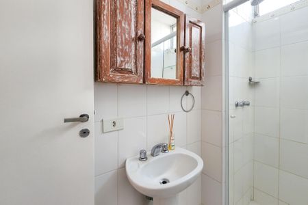 Apartamento para alugar com 62m², 3 quartos e sem vagaBanheiro 