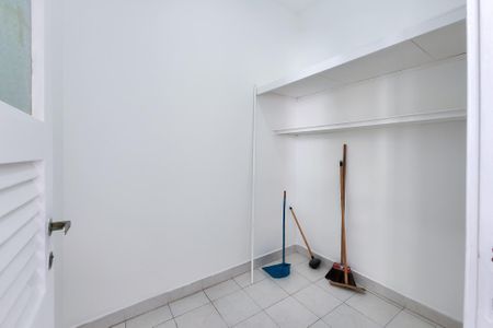 Apartamento para alugar com 62m², 3 quartos e sem vagaQuarto de Serviço 