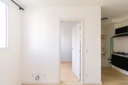 Sala de apartamento para alugar com 2 quartos, 34m² em Cidade São Mateus, São Paulo