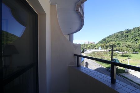 Apartamento para alugar com 70m², 2 quartos e 1 vagaVaranda