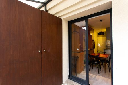 Apartamento à venda com 75m², 1 quarto e 1 vaga Apartamento à venda com 75m², 1 quarto e 1 vagaVaranda