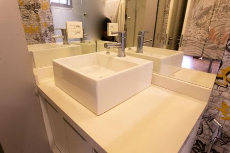 Apartamento à venda com 75m², 1 quarto e 1 vaga Apartamento à venda com 75m², 1 quarto e 1 vagaBanheiro