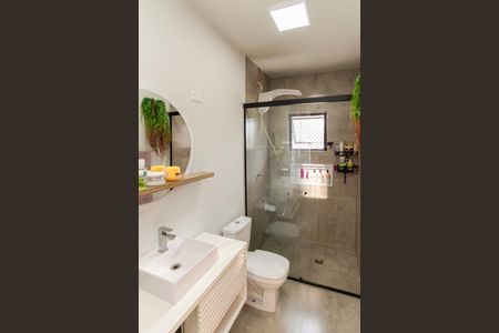 Casa à venda com 200m², 3 quartos e 3 vagasBanheiro da Suíte 1
