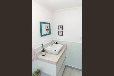 Casa à venda com 200m², 3 quartos e 3 vagasLavabo