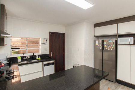 Casa à venda com 200m², 3 quartos e 3 vagasCozinha