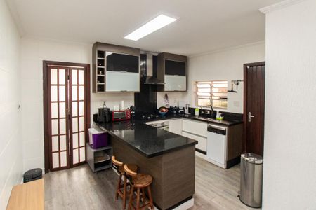 Casa à venda com 200m², 3 quartos e 3 vagasCozinha