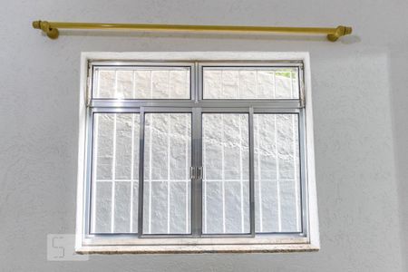 Casa de condomínio à venda com 288m², 6 quartos e 1 vagaQuarto