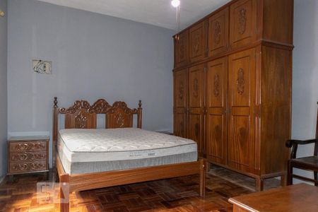 Casa de condomínio à venda com 288m², 6 quartos e 1 vagaQuarto