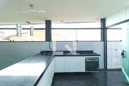 Casa de condomínio à venda com 288m², 6 quartos e 1 vagaÁrea comum