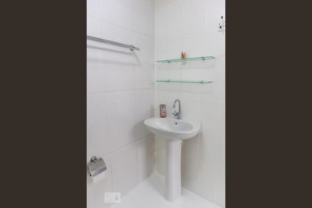 Casa de condomínio à venda com 288m², 6 quartos e 1 vagaBanheiro
