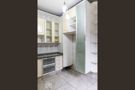 Casa de condomínio à venda com 288m², 6 quartos e 1 vagaCozinha