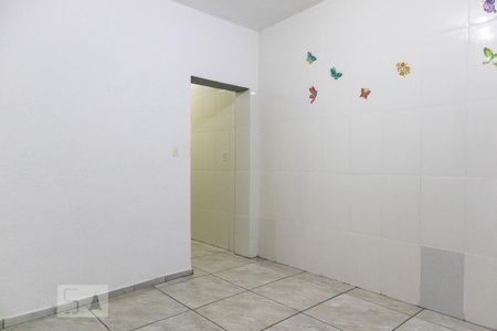 Casa de condomínio à venda com 288m², 6 quartos e 1 vagaQuarto