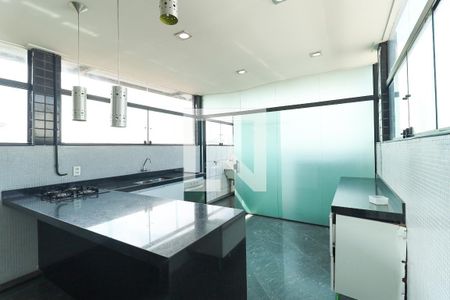 Casa de condomínio à venda com 288m², 6 quartos e 1 vagaÁrea comum