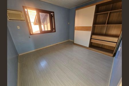Casa à venda com 200m², 4 quartos e 4 vagas Casa à venda com 200m², 4 quartos e 4 vagasQuarto