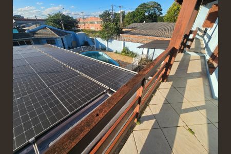 Casa à venda com 200m², 4 quartos e 4 vagas Casa à venda com 200m², 4 quartos e 4 vagasVaranda