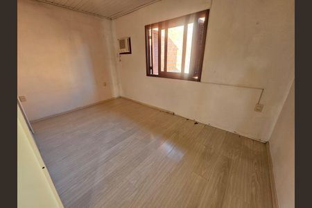 Casa à venda com 200m², 4 quartos e 4 vagas Casa à venda com 200m², 4 quartos e 4 vagasQuarto