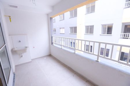 Apartamento para alugar com 50m², 2 quartos e sem vaga Apartamento para alugar com 50m², 2 quartos e sem vagaÁrea de Serviço
