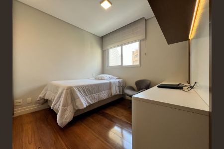 Apartamento à venda com 300m², 3 quartos e 5 vagasQuarto 