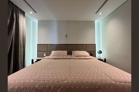 Apartamento à venda com 300m², 3 quartos e 5 vagasQuarto 