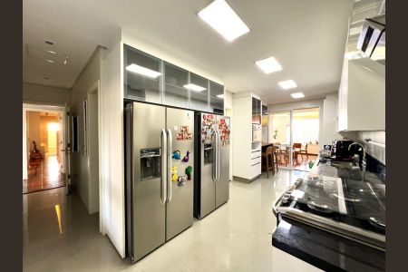 Apartamento à venda com 300m², 3 quartos e 5 vagasCozinha
