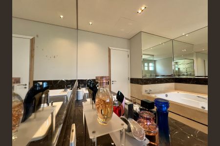 Apartamento à venda com 300m², 3 quartos e 5 vagasCozinha