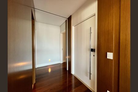 Apartamento à venda com 300m², 3 quartos e 5 vagasQuarto