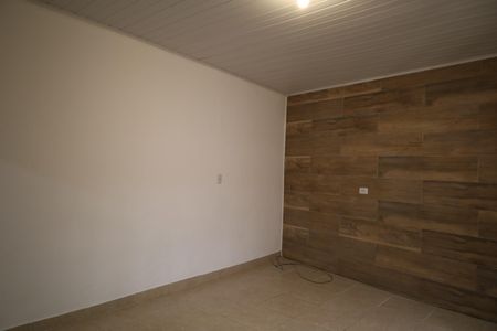 Casa para alugar com 1 quarto, 70m² em Jardim Santa Barbara, São Paulo