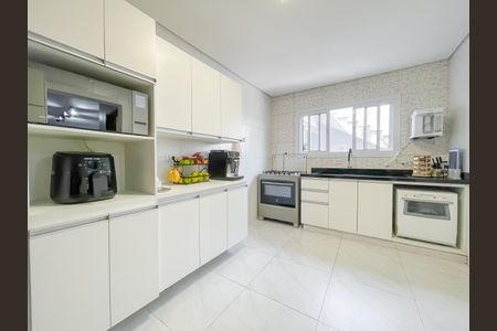 Apartamento à venda com 232m², 5 quartos e 4 vagasCozinha