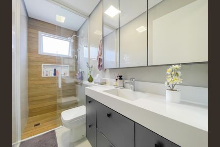 Apartamento à venda com 232m², 5 quartos e 4 vagasBanheiro 1