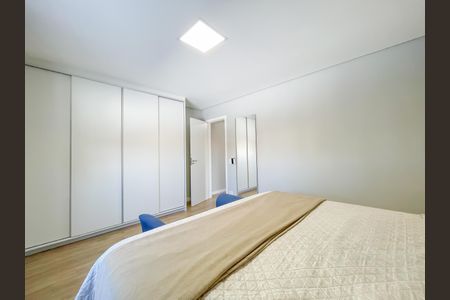 Apartamento à venda com 232m², 5 quartos e 4 vagasQuarto 1