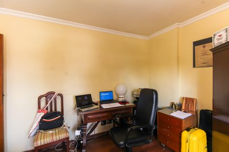 Apartamento à venda com 199m², 3 quartos e 4 vagasQuarto 2