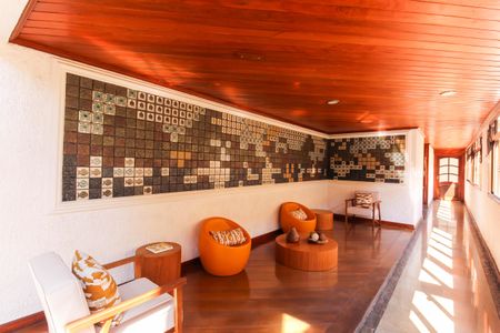 Apartamento à venda com 199m², 3 quartos e 4 vagasHall social